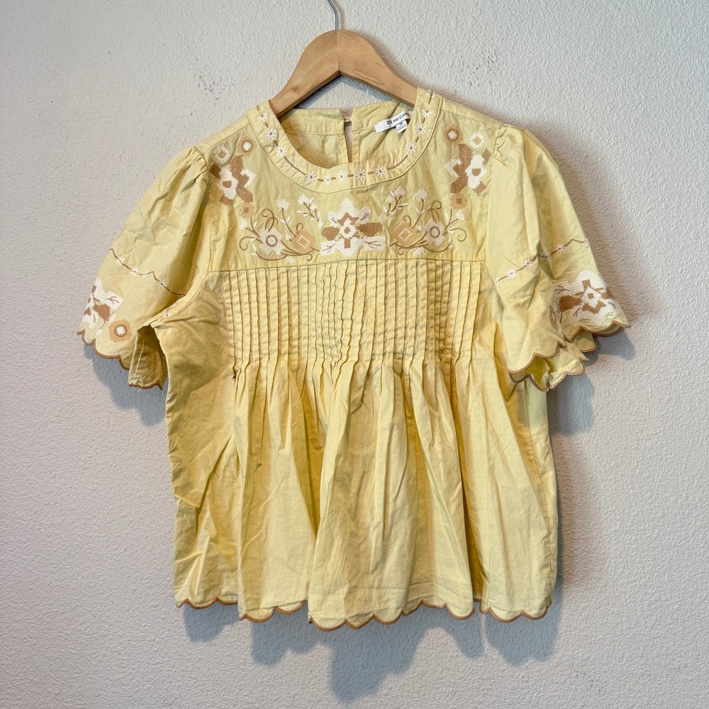 Zoe and Claire Yellow Embroidered Pintuck Cotton Blouse Scalloped Hem M SP1123TJ